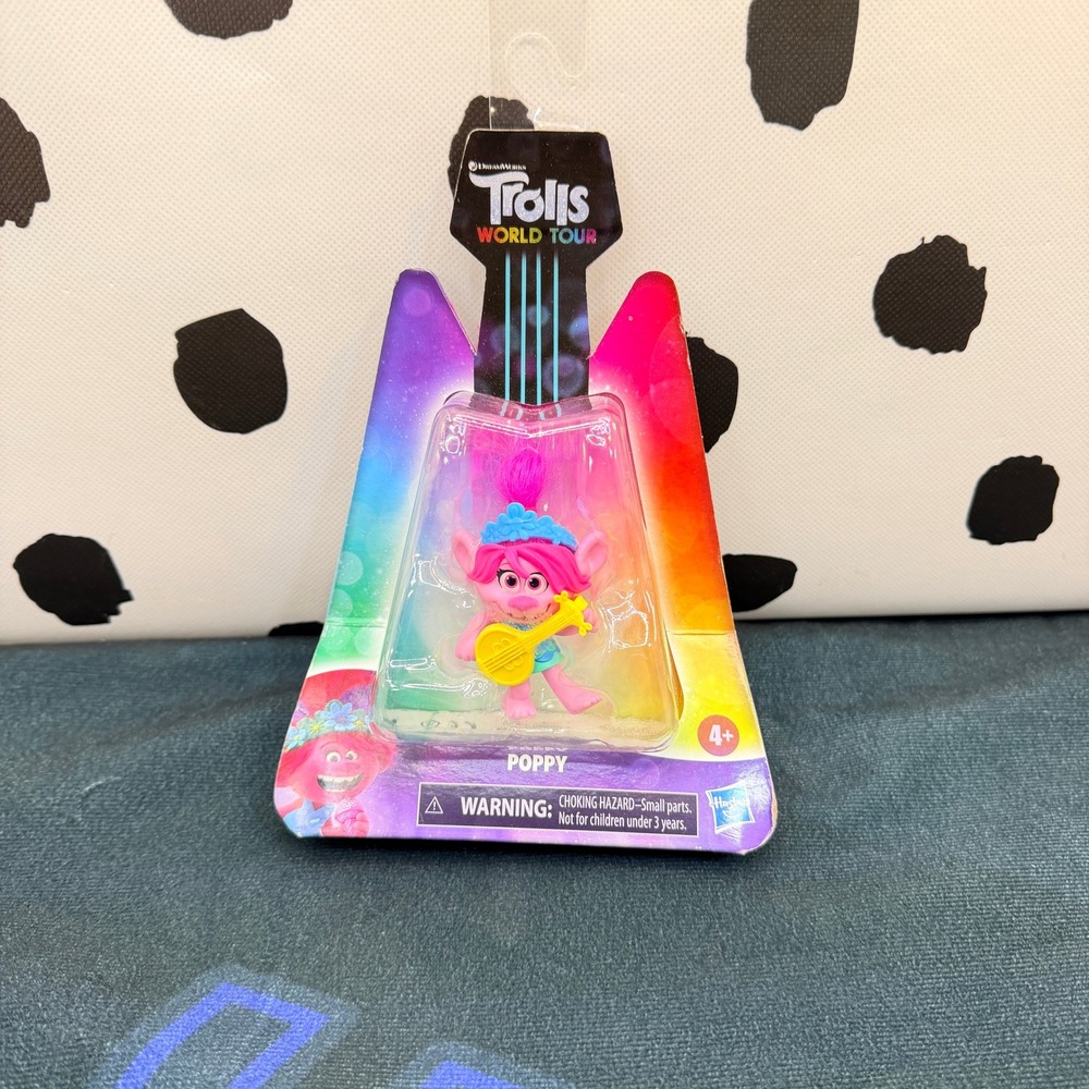 Hasbro Trolls World Tour Kids Pink Poppy Action Figure With Guitar